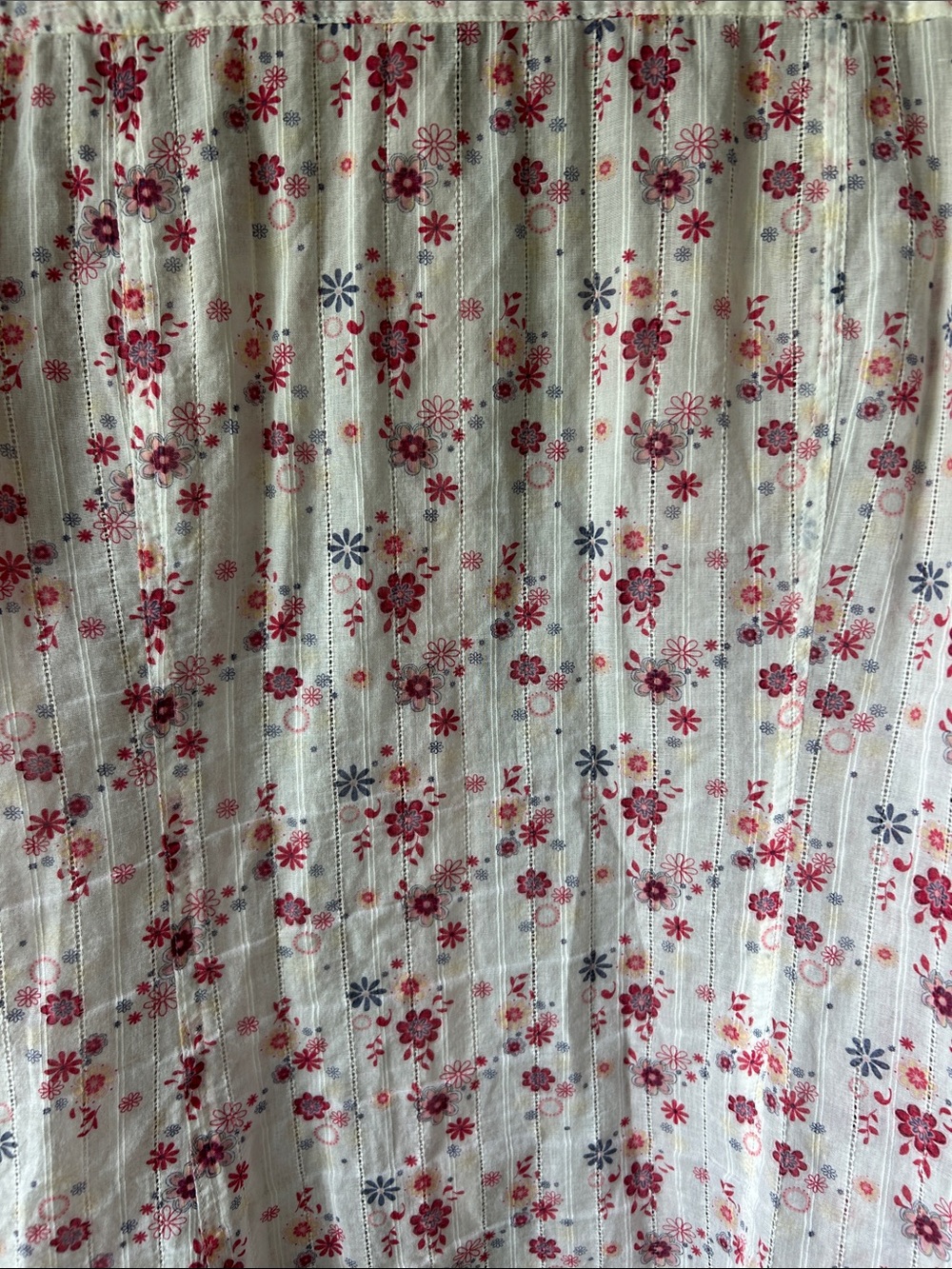 Maurices White Cotton Floral Snap-Up Blouse with Pink and Blue Flowers, Size XL - Picture 6 of 7